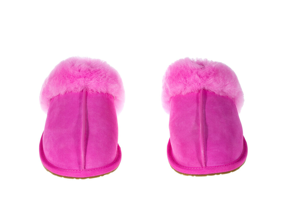 Ž.PAP. 2221106872CRN -UGG SCUFFETTE II