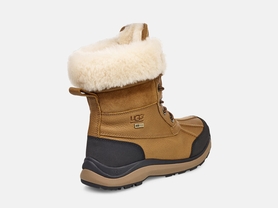 Ž.PLČ. 2321095141CHR -UGG