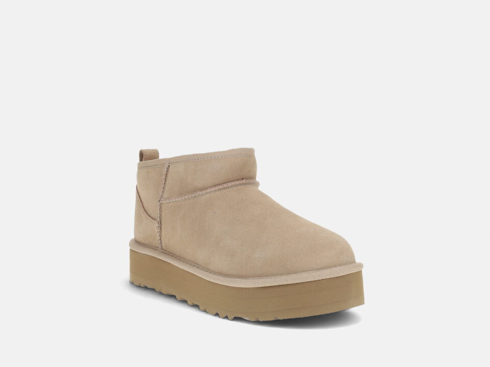 POLUČIZ. 2421157791KSA -UGG