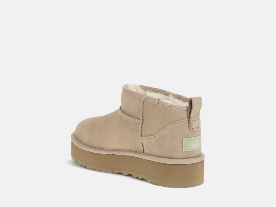 POLUČIZ. 2421157791KSA -UGG