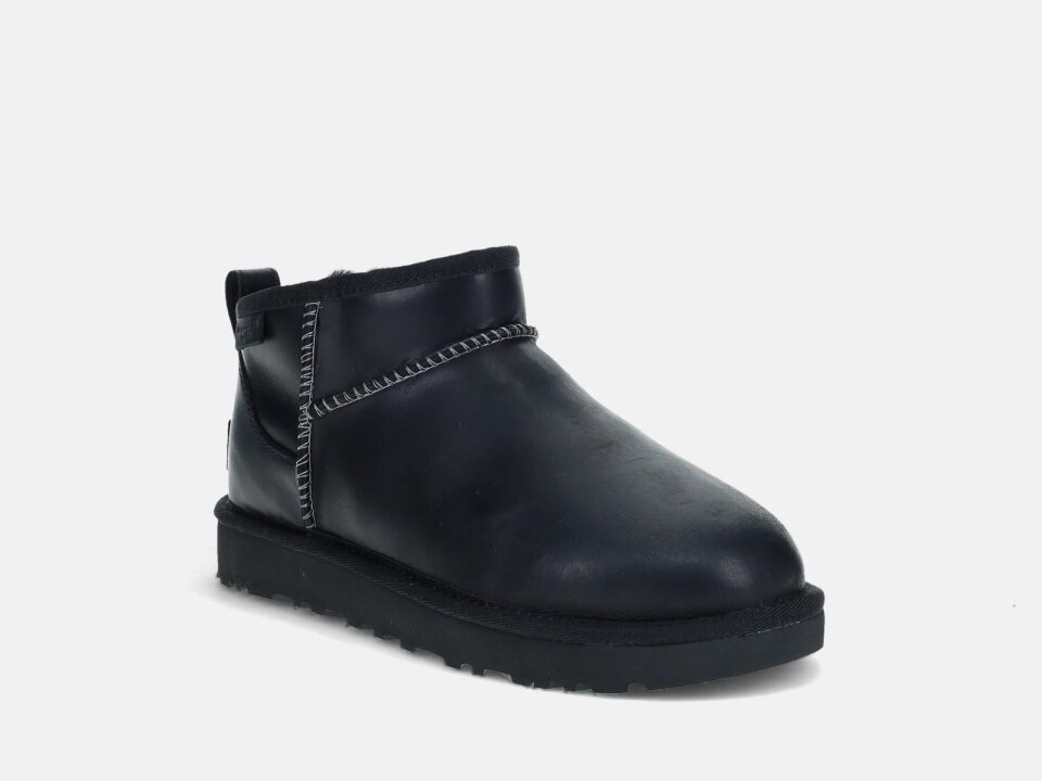Ž.PLČ. 2421163490BLK -UGG