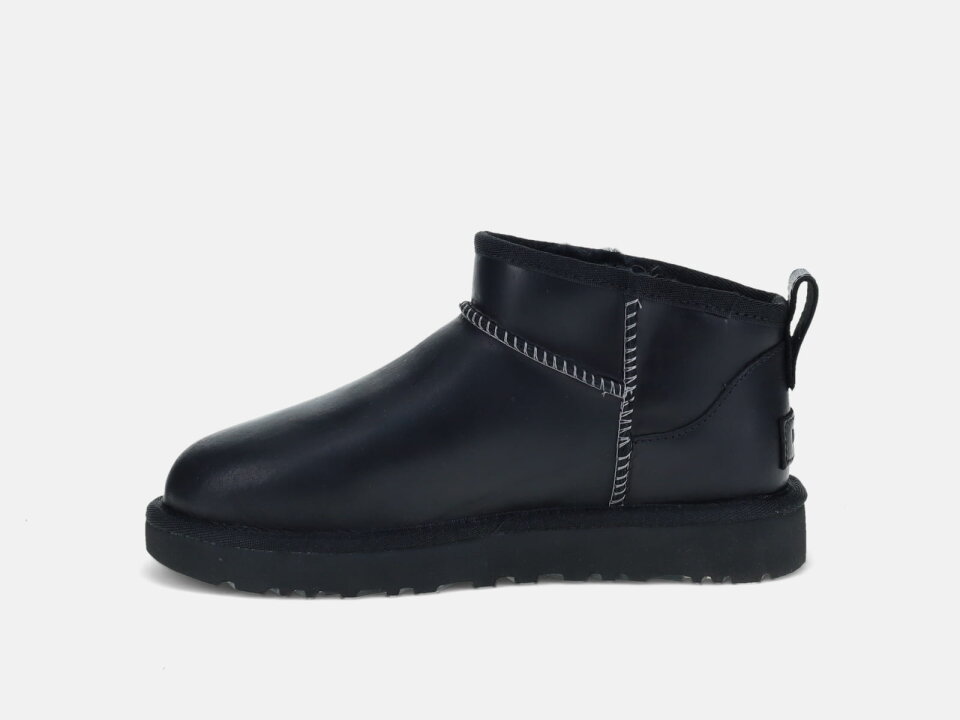 Ž.PLČ. 2421163490BLK -UGG