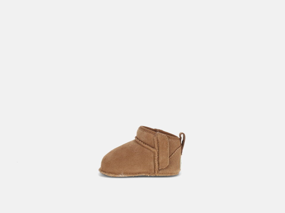 DJ.PAP. 24211576901CH -UGG