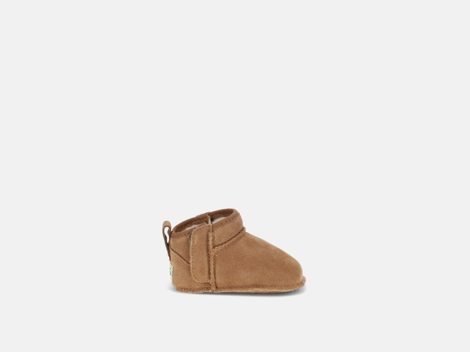 DJ.PAP. 24211576901CH -UGG