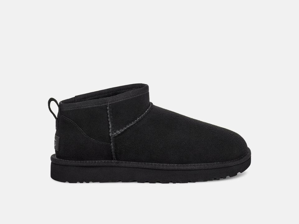 Ž.PLČ. 2421116109BLK -UGG