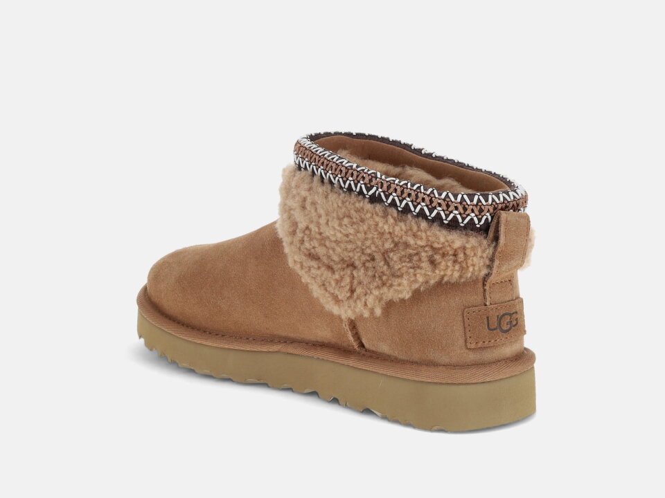 Ž.PLČ. 2421158263CHE -UGG