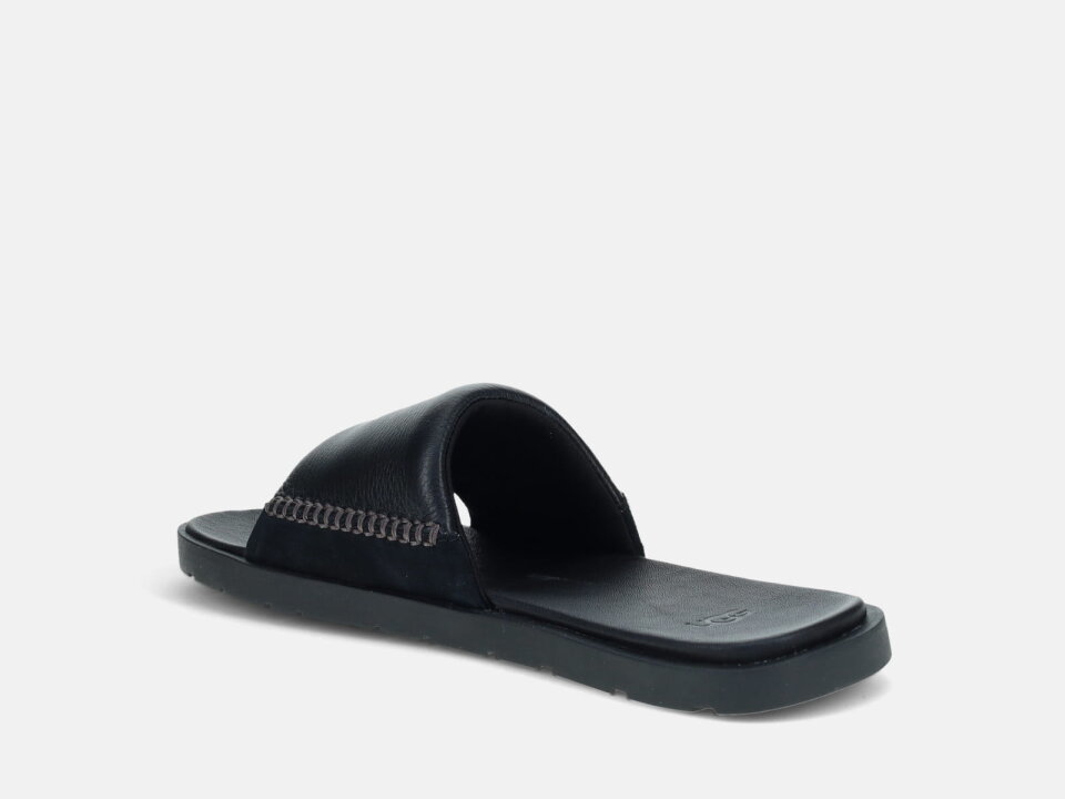 M.NAT. 2511166593BLK -UGG
