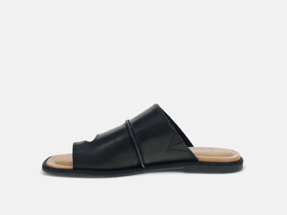 Ž.NAT. 2511167452BLK -UGG