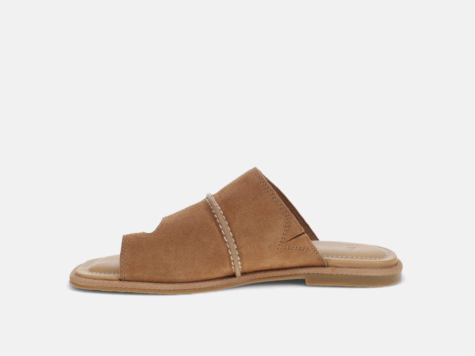 Ž.NAT. 2511167472CHE -UGG
