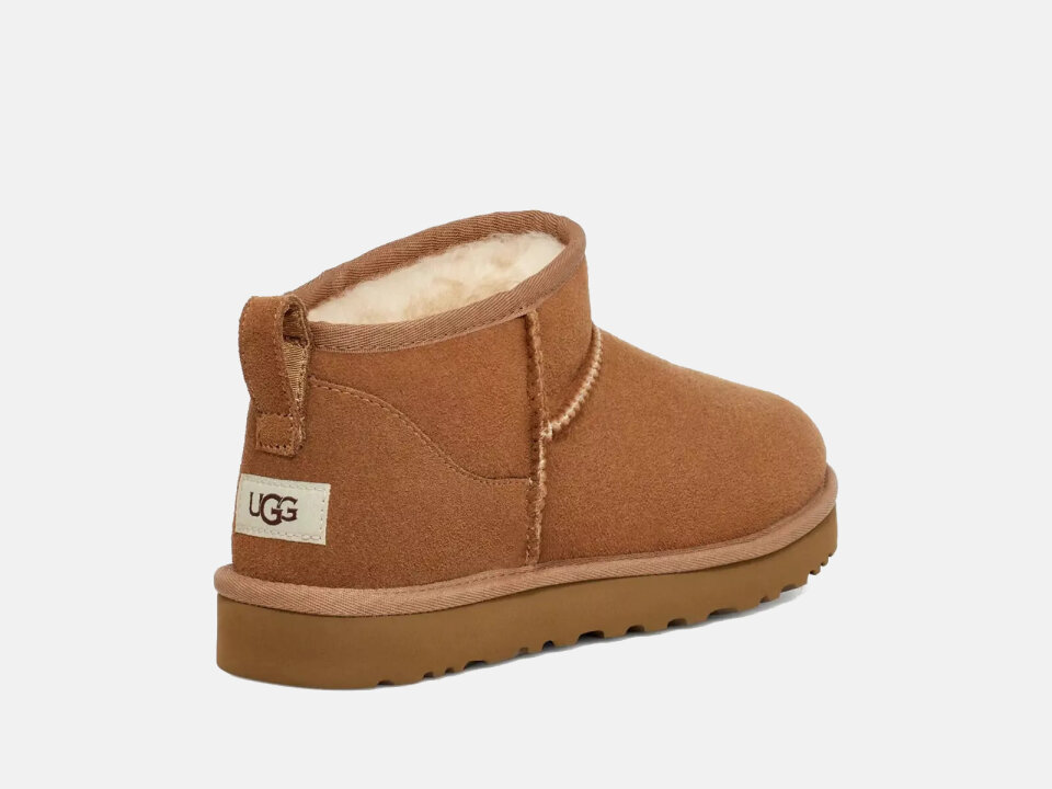 POLUČIZ. 2521137391CHE -UGG