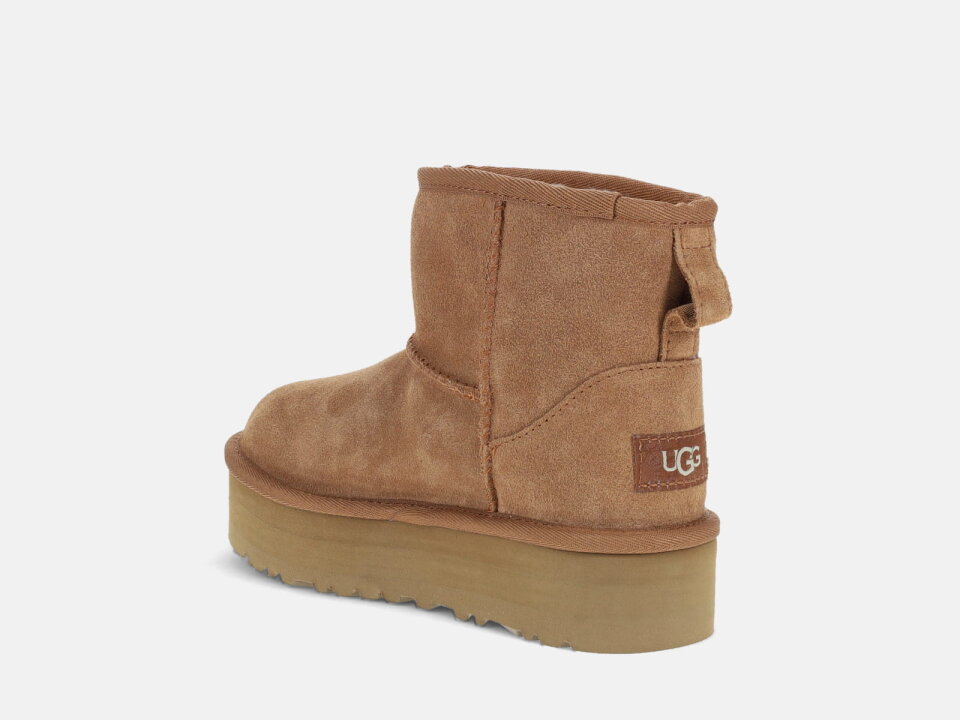 POLUČIZ. 2521143700KCH -UGG